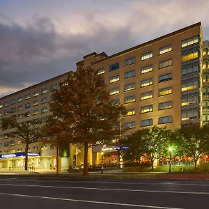 the-parkway-hotel.saint-louishotels.com/