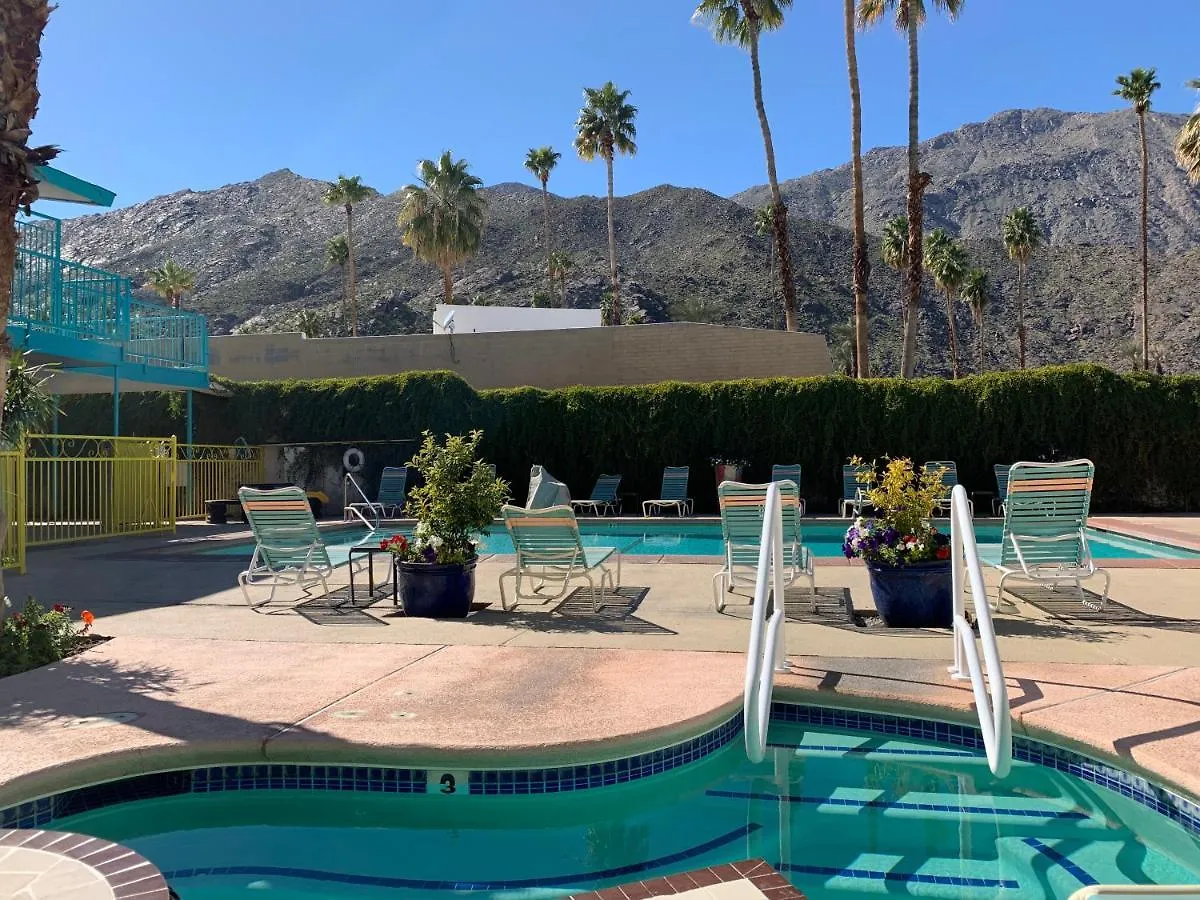 Adara Palm Springs Motel