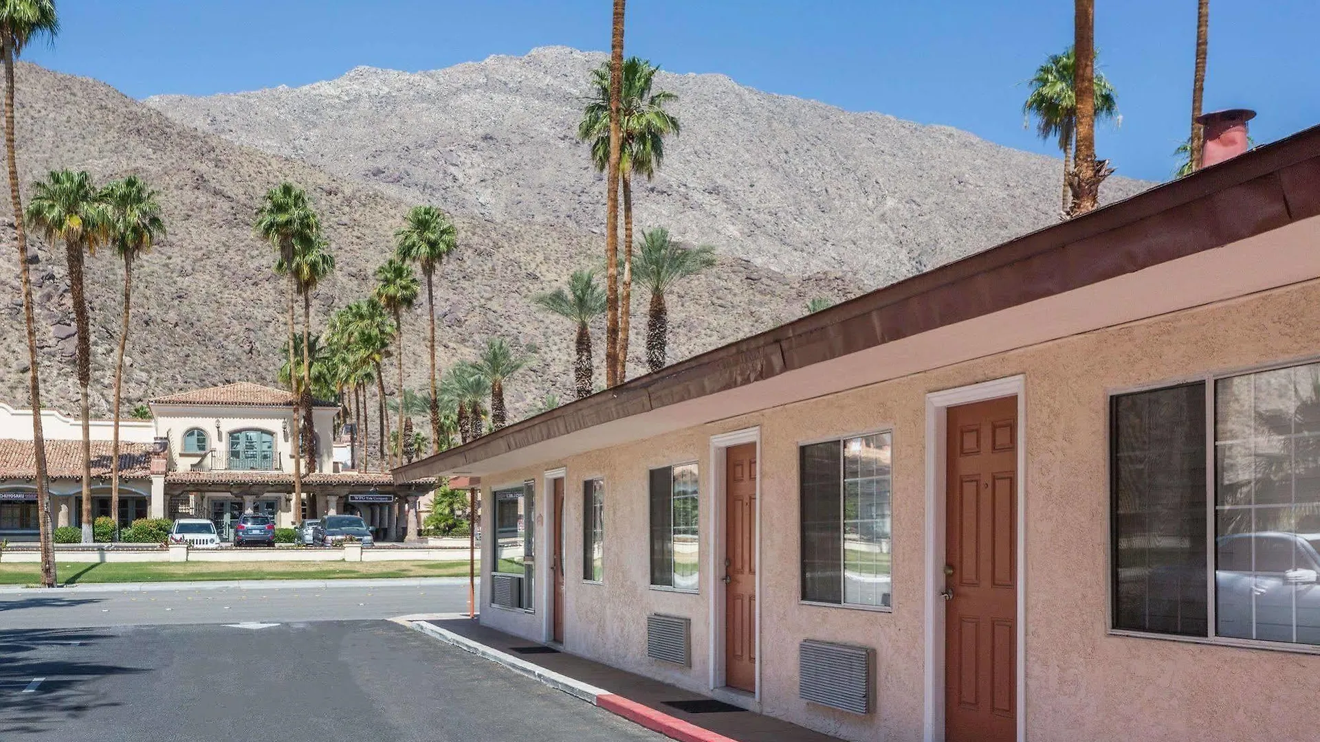 Adara Palm Springs Motel